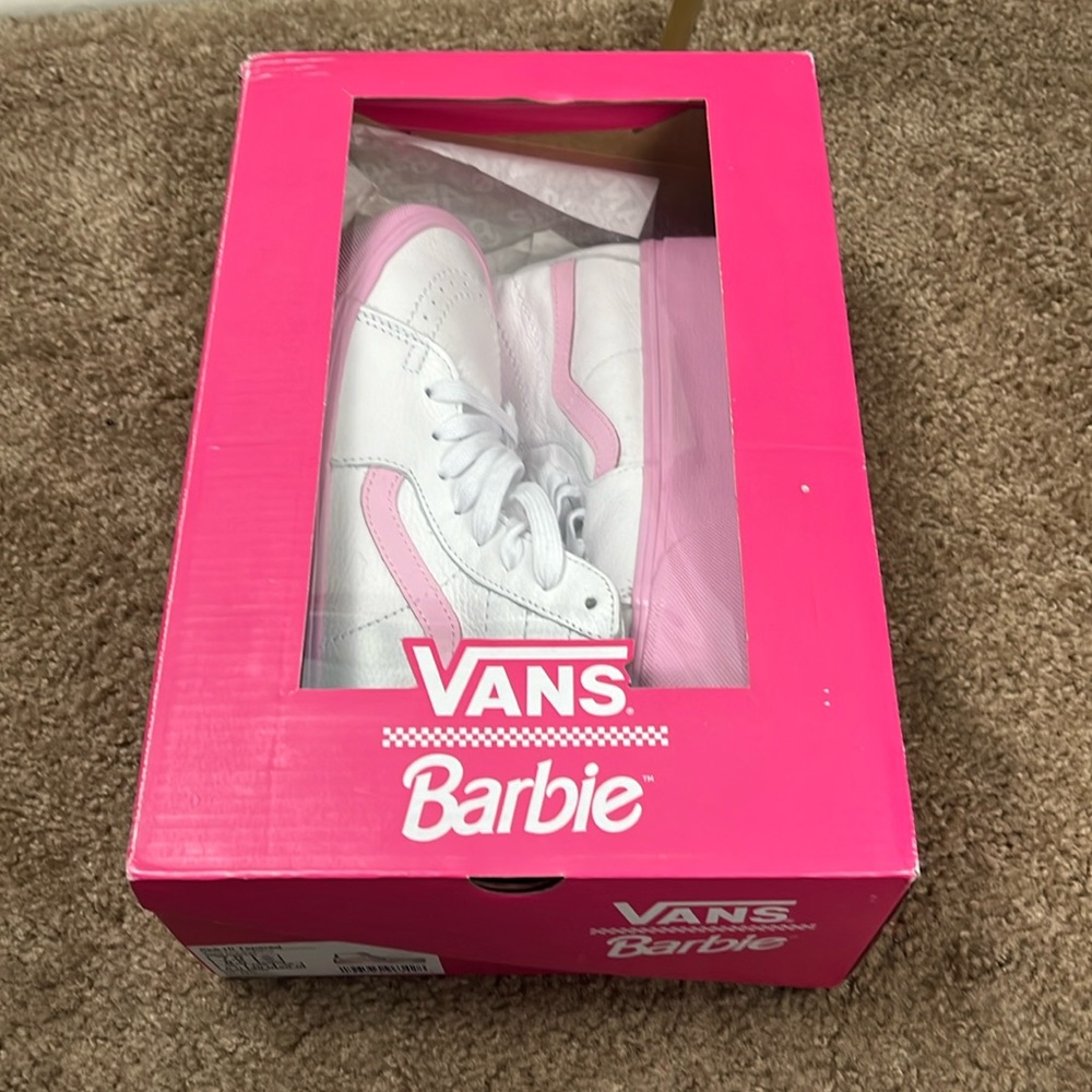 NIB Barbie sk8 hi Vans pink and white sz 8.5 women's